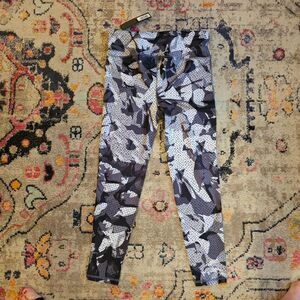 NWT Mono b leggings sz xl has 27" inseam